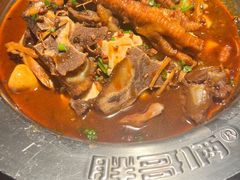-胖哥俩肉蟹煲(华贸店)