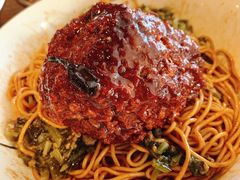 红烧狮子头-谷沙屋面铺
