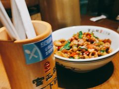 -富正毅三下锅·湘西韵味(天门山索道店)