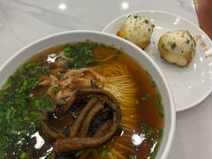 -老西白点心店