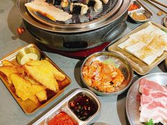 -围炉肉舍•炭烤活鳗•丹东海鲜烤肉(步行街店)