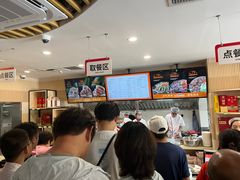 -闫家驴肉老店(华电一校店)