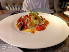 -卡普里披萨·牛扒·下午茶