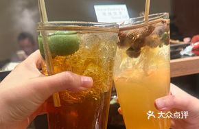 木姜子刺梨气泡水