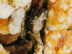 酥皮面包烤羊腿-巴依老爷新疆美食(望京小街店)