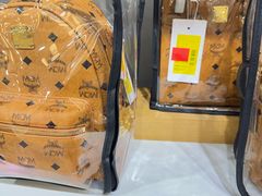 -唯品会(北京国瑞城店)