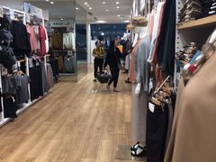 -优衣库(上海虹口龙之梦店)