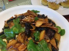 -吴记酱骨炖菜馆(西大直街店)