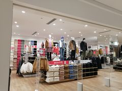-优衣库(郑州丹尼斯大卫城店)