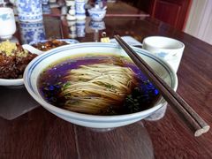 红汤底-同得兴 Since·1995 传统苏式面馆(嘉馀坊店)