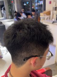 -PE SALON
