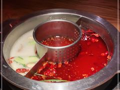 -佬土鹅肠火锅(解放路店)