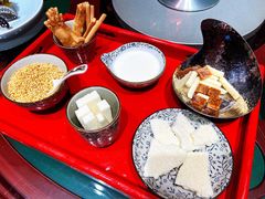 -九十九顶毡房(阜石路店)