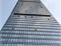 -长富金茂大厦