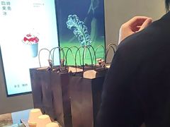 -喜茶(深圳万象城黑金店)