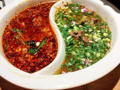 鸳鸯水煮牛肉-成都吃客(九眼桥店)