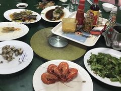 -岛中岛·海鲜大排档·万宁老字号(东澳店)