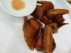 玻璃脆皮乳鸽-皓粤·臻品荟