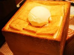面包诱惑-绿茶餐厅(王府井永宁门店)