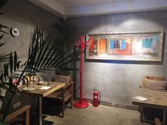 -HIGH FIVE哈福手工汉堡(桂林路店)