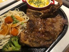 -豪客来牛排(空港华联店)