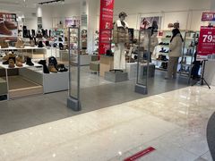 -hotwind热风(世纪东方广场店)