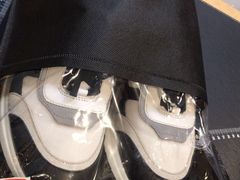 -爱革·洗衣改衣·洗鞋修鞋·洗包修包·奢侈品护理(宝地广场店)