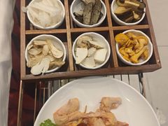 -天宜隆蘑菇宴火锅(石景山旗舰店)