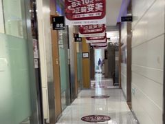 -雅悦齿科(顾村公园店)
