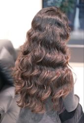 -镁连社·美联社