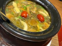 -黄泥岗·地道湖北菜(奥特莱斯店)