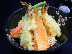 -华邑酒店·鲜艳全日自助餐厅