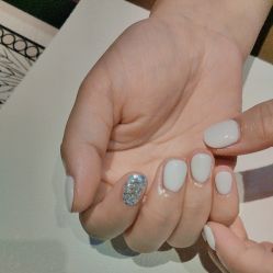 -花系美·美甲美睫精品店