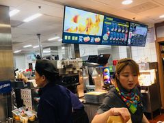 -麦当劳(轻轨曹杨路店)