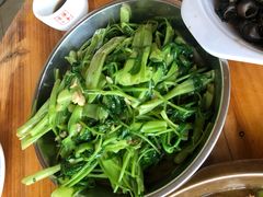 -堤边美食