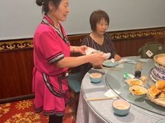 -蒙格乐蒙餐