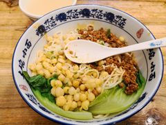 豌杂干拌面-大碗小面(西门口店)