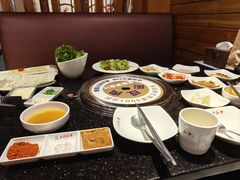 -木槿花韩式炭烤·熟成肉工坊(孙文东路店)