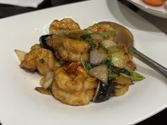 黑蒜大千爆虾球-北京四季酒店·采逸轩