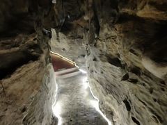 -泰安地下龙宫景区