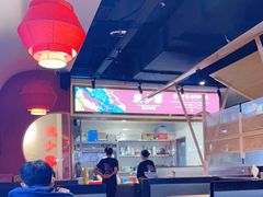 大堂-龙少爷碳火干锅(环球中心店)