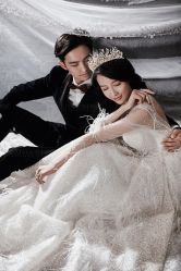 -雪中彩影婚纱摄影·微光艺术中心