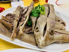 卤水鹅头-老明馨潮汕大排档