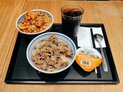 招牌特制牛肉饭-吉野家(深圳水贝分店)