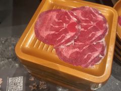 -牛YO寿喜烧·铁板烧和牛火锅自助(市府恒隆店)