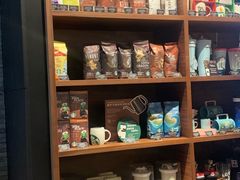 零售区-星巴克臻选(深圳华强北茂业店)