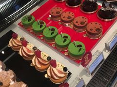 -Salon de The de Joel Robuchon(外滩18号店)