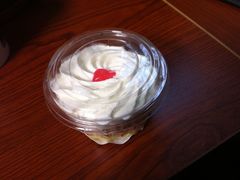 -红宝石·鲜奶小方·海派西点房(南丹店)