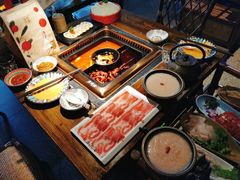 -老牌坊云南鱼豆花火锅(哈西万达店)