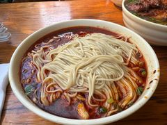 咖喱牛肉辣酱面-春和面馆(常德路店)